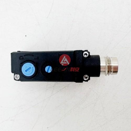 KEYENCE PZ-G Series PNP Built-in Amplifier Photoelectric Sensor PZ-G41CP Square Reflective M8 Connector Type New