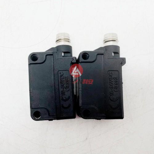 KEYENCE PZ-G Series PNP Built-in Amplifier Photoelectric Sensor PZ-G51CP Square Transmissive M8 Connector Type New