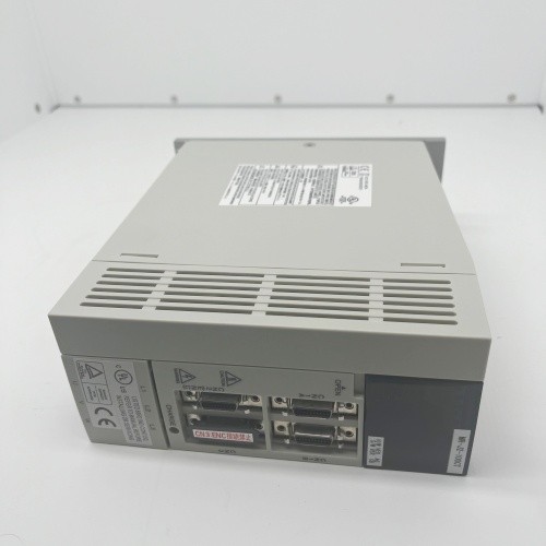 Mitsubishi 1KW MR-J2 AC Servo Drive Unit Servomotor Driver MR-J2-100CT Servo Amplifier New