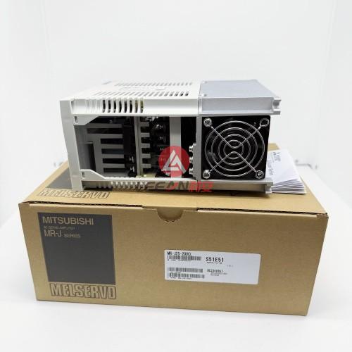 Mitsubishi 2KW AC Servo Amplifier MR-J2S-200CL Servomotor Drive 3PH 200-230V 50/60Hz New