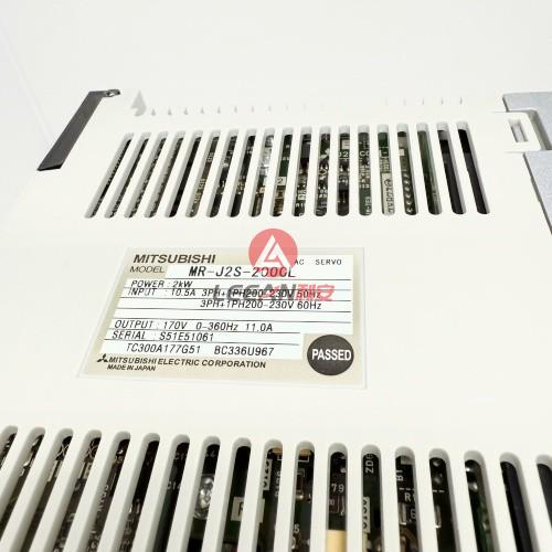 Mitsubishi 2KW AC Servo Amplifier MR-J2S-200CL Servomotor Drive 3PH 200-230V 50/60Hz New
