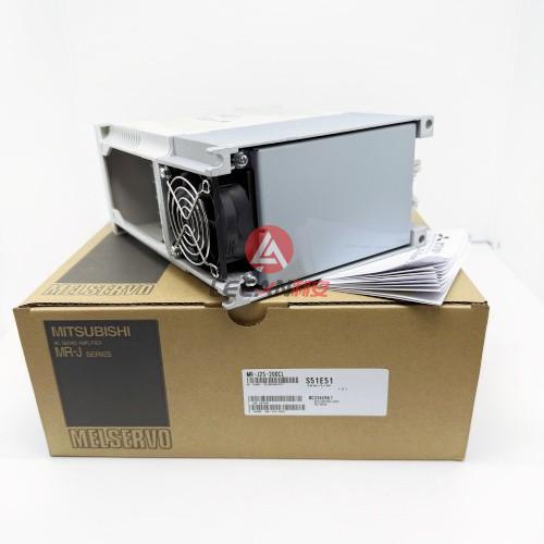 Mitsubishi 2KW AC Servo Amplifier MR-J2S-200CL Servomotor Drive 3PH 200-230V 50/60Hz New