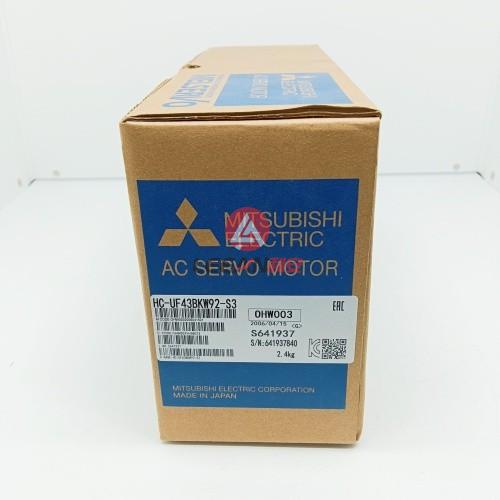 Mitsubishi Industrial 400W AC Servo Motor HC-UF43BKW92-S3 Servomotor Input 119V 3.7A New