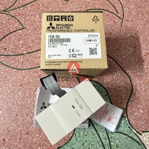 Mitsubishi MELSEC-F Series Programmable Controller FX2N-2DA Analog Output Module PLC Counter Modules New