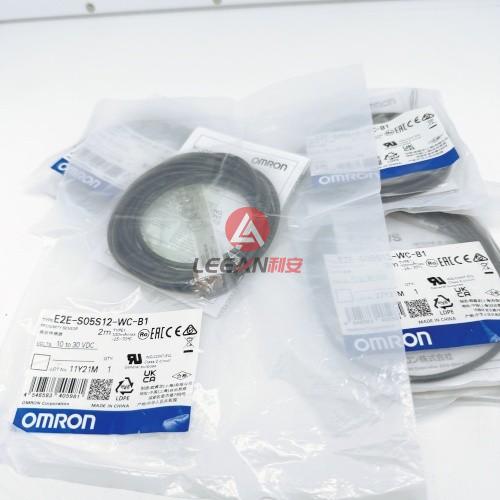 Omron Small-Diameter Proximity Sensor E2E-S05S12-WC-B1 2M Cylinder Type Sensors with Screw New