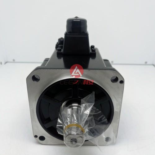 Omron AC Servo Motor R88M-1M1K520C-S2 Industrial Servomotor AC400V 4.1A 1.5KW 2000RPM 167HZ New
