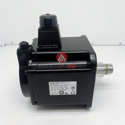 Omron AC Servo Motor R88M-1M1K520C-S2 Industrial Servomotor AC400V 4.1A 1.5KW 2000RPM 167HZ New