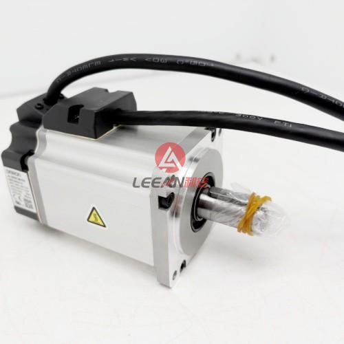 OMRON 400W Industrial AC Servo Motor R88M-G40030H-S2 Cylindrical Servomotor 3AC 106V 2.6A 3000RPM New