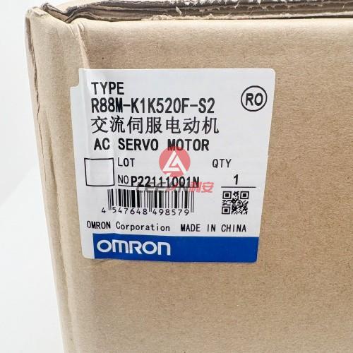 Omron 1.5KW AC Servo Motor R88M-K1K520F-S2 Industrial Servomotor 3AC 205V 4.7A 2000RPM New