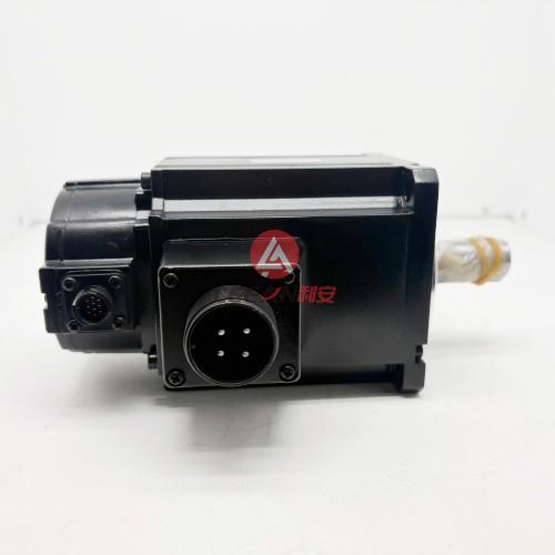 Omron 1.5KW AC Servo Motor R88M-K1K530F-S2 Industrial Servomotor 3AC 117V 8.2A 2000r/min 4.77N.m New