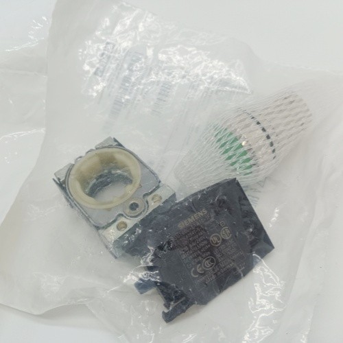 SIEMENS Pushbutton 3SU1150-0AB40-1FA0 Screw terminal 1NO 1NC  22MM Green Button