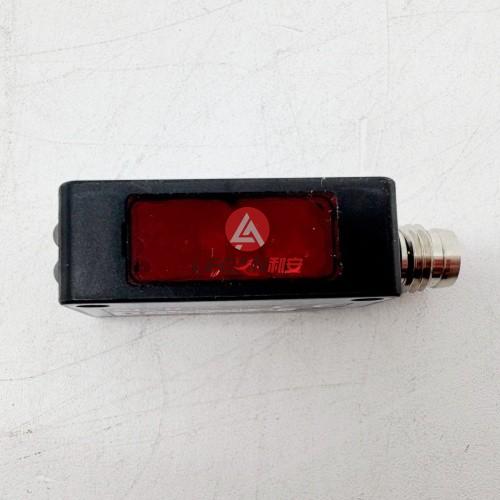 SICK Photoelectric Sensors WL100-2P3439 Photoelectric Retro-reflective Sensor 6052361 10-30VDC New