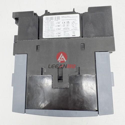 SIEMENS SIRIUS 3 Pole AC Power Contactor 3RT5046-1AN20 Contactors Size S3 95A 200VAC New