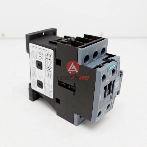 SIEMENS SIRIUS 3 Pole Power Contactor 3RT6023-1AN20 with Screw Terminal Size S0 200 VAC New