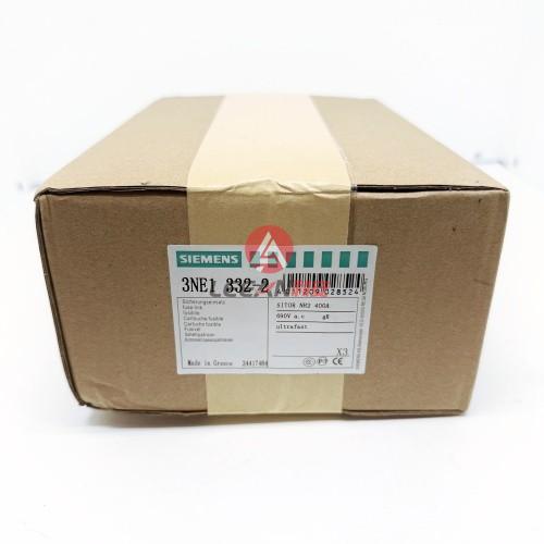 Siemens SITOR Fuse Link 3NE1332-2 Centred Tag Fuse with Blade Contacts 400A 690V New