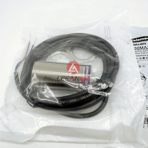Telemecanique Sensors OsiSense XS Series Metal Inductive Proximity Sensor XS1M30MA250 Cable 2M New