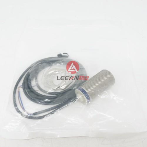 Telemecanique Inductive Proximity Sensor XS630B1MAL2 Metal Sensors 24-240VAC/DC with 2M Cable L62MM New