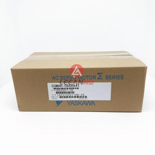 Yaskawa 200W Industrial Robotic AC Servo Motor SGMAH-02AAA61D-OY Servomotor 200V New