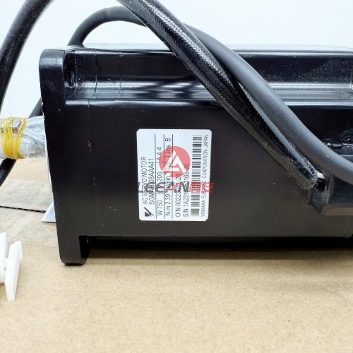 Yaskawa SGMAH Sigma II AC Servo Motor SGMAH-08AAA41 Industrial Servomotor 750W 200V 4.4A New