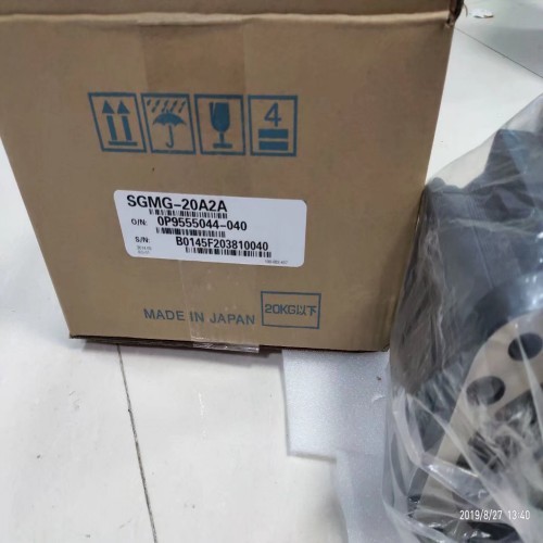 Yaskawa Sigma II AC Servo Motor SGMG-20A2A Rated Power 1500 RPM 200V 