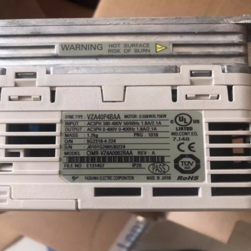 Omron Yaskawa OYMC V1000 Series Inverter Drive VZA40P4BAA CIMR-VZ4A0002BAA Motor 0.75KW 3 Phase 400Vac New