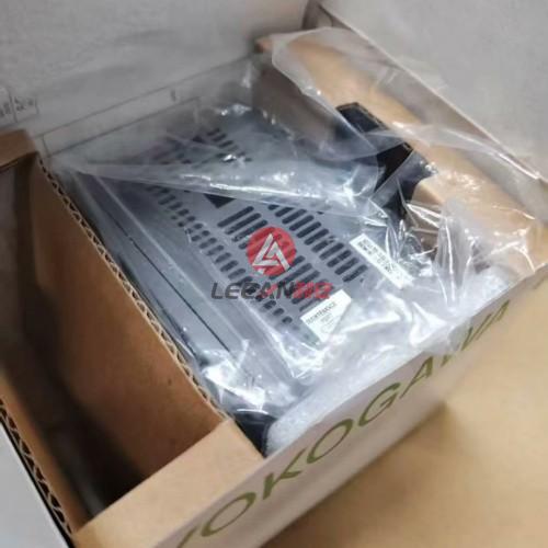 Yokogawa General Purpose Temperature Controller UT35A-000-11-00 UTAdvanced Digital Indicating Controller New